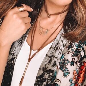 PLUNDER “BOLO” STYLE CRANBERRY RED FAUX LEATHER NECKLACE - BRAND NEW!